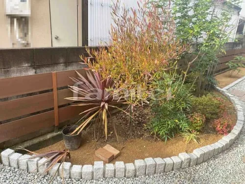 ピンコロ石花壇 白ミカゲ 既存植栽移設