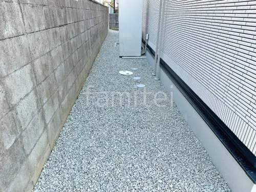 犬走り 防犯砂利敷き バラス砕石 防草シート加工