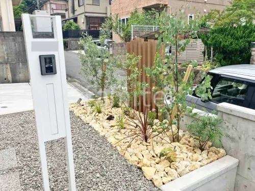 ロックガーデン 割栗石敷き