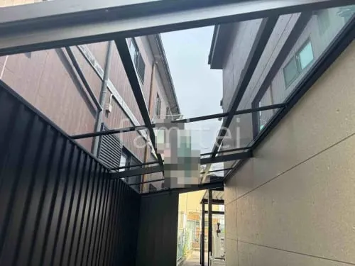 本体色 ブラック 屋根色 ブルースモーク
