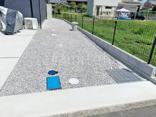 防犯砂利敷き バラス砕石 防草シート加工