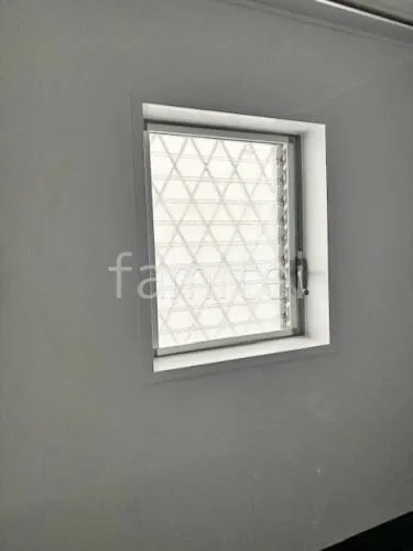 フリーサイズ窓枠