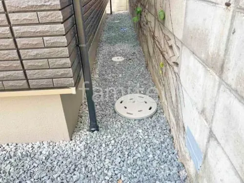 犬走り 防犯砂利敷き バラス砕石 防草シート加工