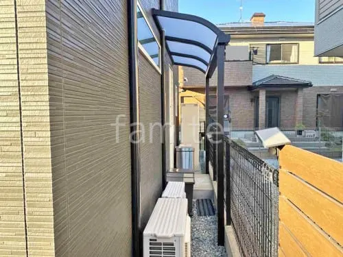 １階テラス屋根 （雨除け） YKKAP ソラリアR アール屋根 スタンダード 壁付