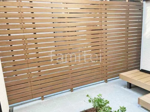 アルミ形材 フェンス LIXIL 木製調AA YS3型 横スリット(板張り) アルミ多段柱 目隠し 木調・ラティス