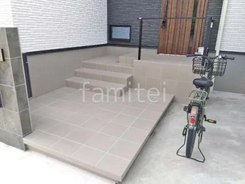 玄関アプローチ階段 床タイル貼り LIXIL コンテII