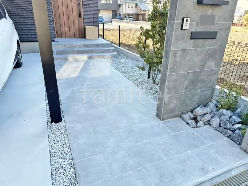 玄関アプローチ 床タイル貼り タカショー セラレバンテ