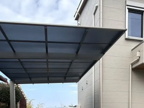 本体色 シャイングレー 屋根色 ブルーマット