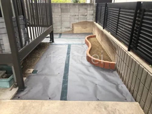 防草シート敷き