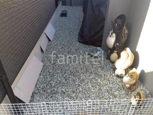 犬走り 防犯砂利敷き バラス砕石 防草シート加工