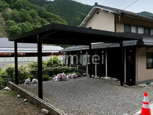本体色 カームブラック 屋根色 両面ブラック