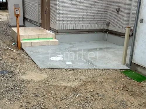 玄関アプローチ床 土間コンクリート