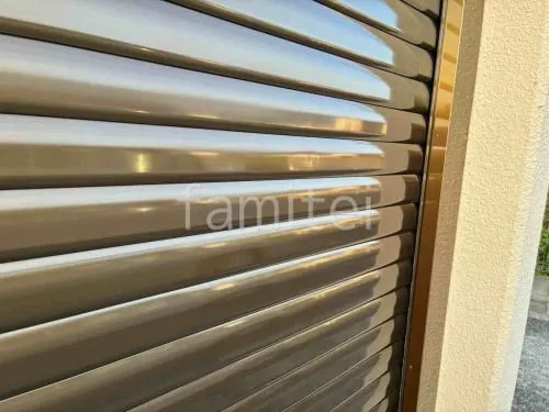 本体色 ブロンズ