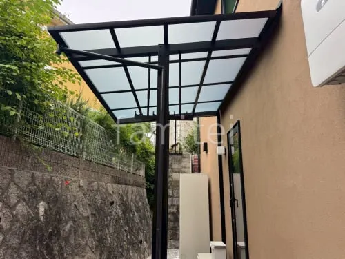 １階テラス屋根 （雨除け） YKKAP 独立式 レセパ Tタイプ フラット屋根 独立式 スタンダード