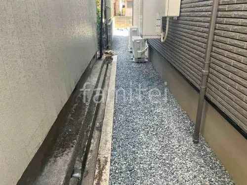 犬走り 防犯砂利敷き バラス砕石 防草シート加工