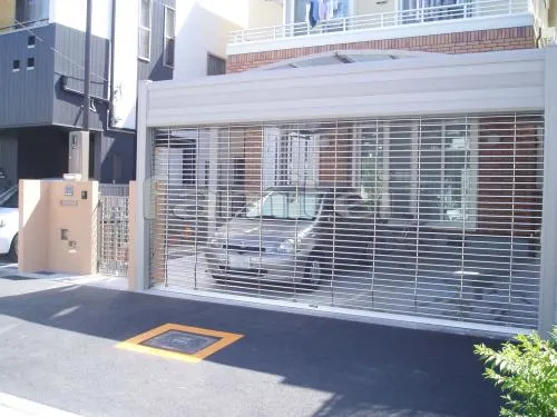シャッター　カーポート2台