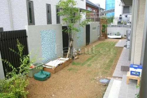 境界目隠し塀設置　角柱