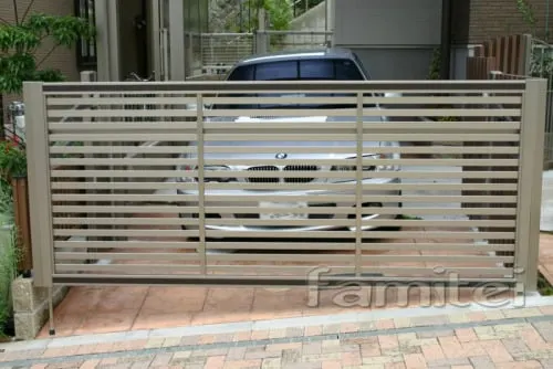 車庫ガレージ:オーバードア　坂道施工