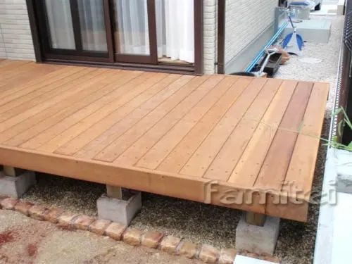 庭　木製ウッドデッキ
