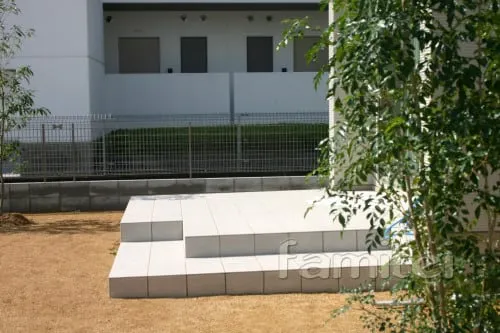 タイルデッキ LIXILリクシル グレイスランド300角