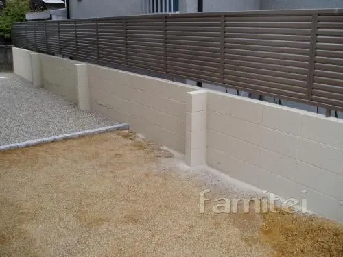 目隠しフェンス