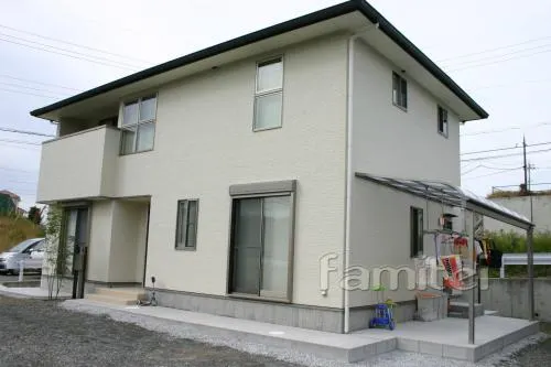 タイルデッキ+洗濯雨除け テラス屋根1F