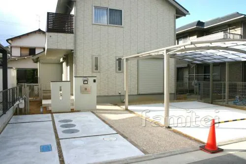 新築外構　オープン　アプローチ 草目地