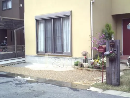 リフォーム外構　土やりかえ