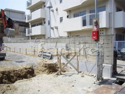 既存ブロック解体後、新設ブロック積