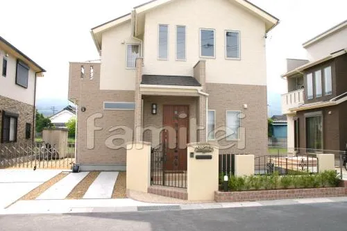 セミクローズ外構