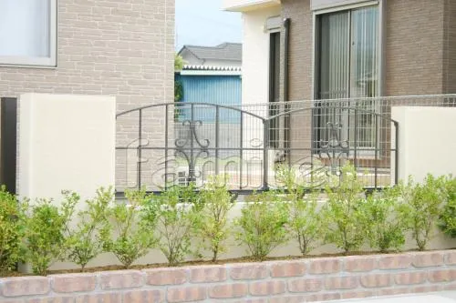 鋳物フェンス:TOEXコラゾン2型フェンス