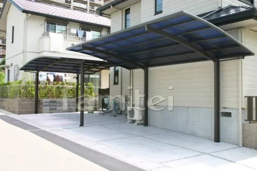 駐車場屋根　TOEXメジャーポート1台