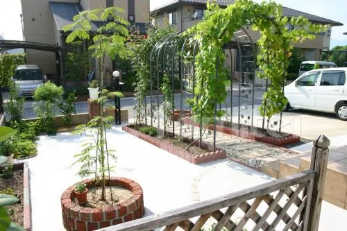 フロントガーデン