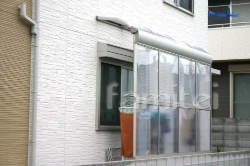 テラス屋根　目隠しパネル