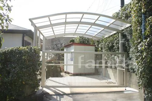 カーポート　YKK レイナポート2台