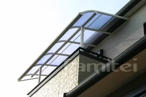 ベランダ屋根　TOEX　サンクテラス(スピーネ)2F