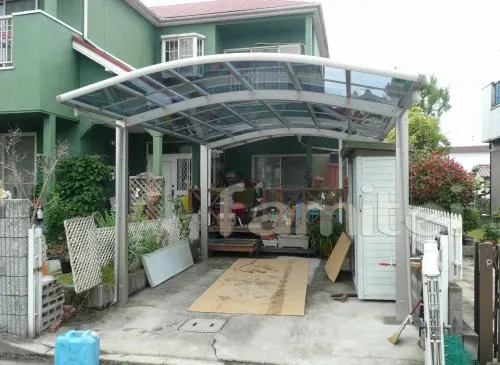 カーポート　YKK レイナポート2台