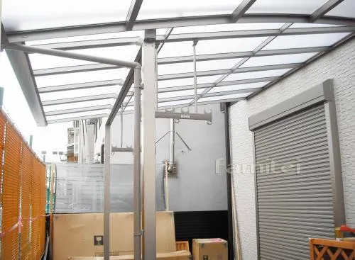 TOEX　サンクテラス屋根(スピーネ)1F