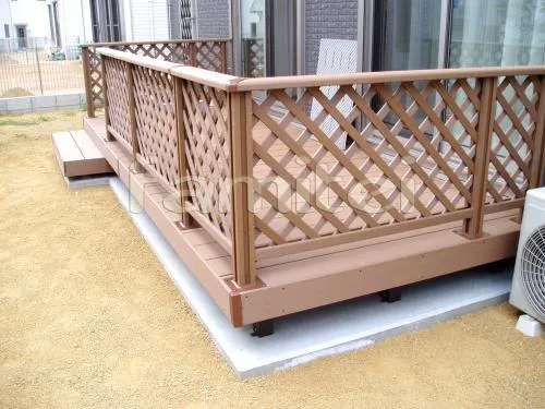 樹脂ウッドデッキ TOEX樹の木