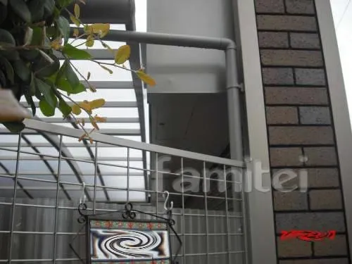 屋根隙間　埋め