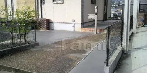 アプローチ　樹脂洗い出し　土間コンクリート