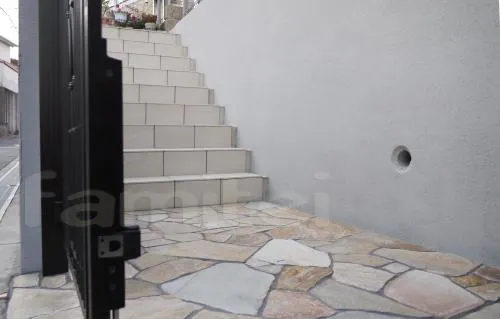 床　乱形石貼　石英岩