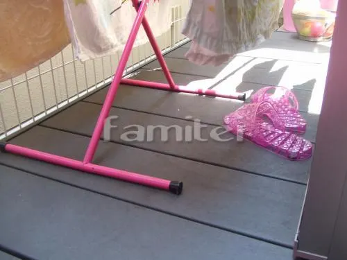 人工木ウッドデッキ　LIXIL　TOEX樹の木