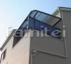 ベランダ屋根 レギュラーテラス屋根2階 物干し 目隠し側面パネル