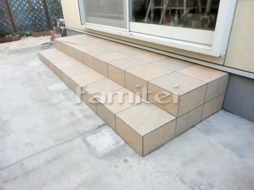 タイルデッキ グレイスランド300角 INAX