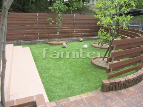 お庭 人工芝生貼り