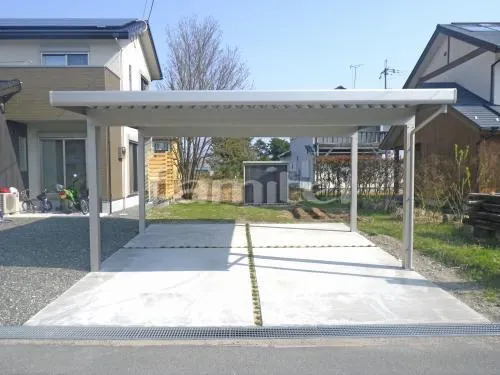 駐車場ガレージ床 土間コンクリート 草目地 タマリュウ