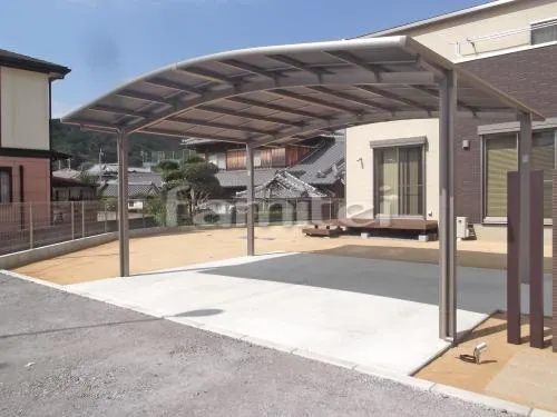 ガレージまわり 駐車場屋根 土間コンクリート