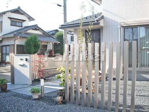 玄関まわり 門柱 ポスト アプローチ 照明 植栽 角柱