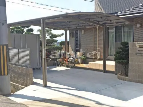 ガレージまわり 駐車場屋根 土間コンクリート